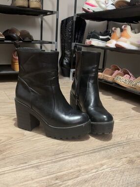 Women's Black Platform Chunky Heel Ankle Boots